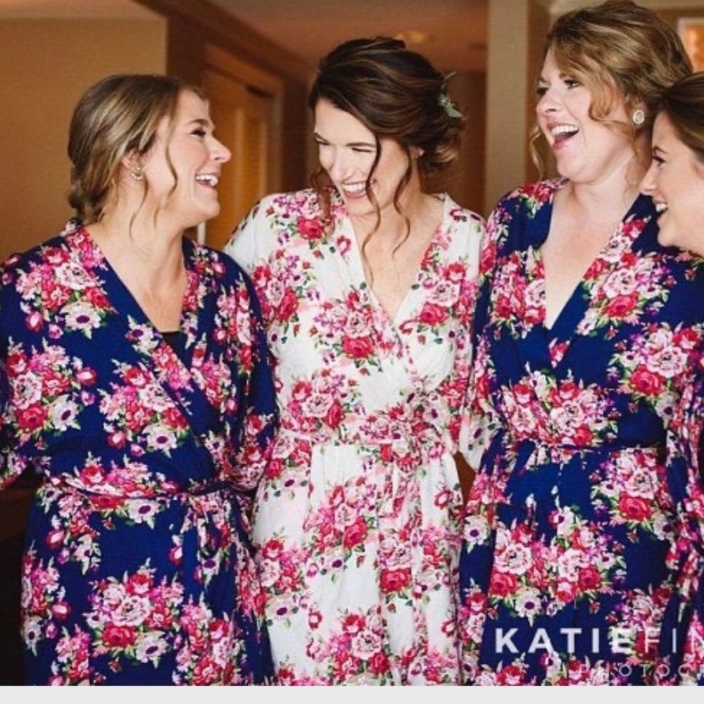 Floral Robe - Picture 2 of 4